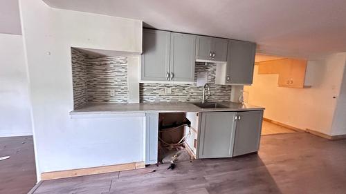 Cuisine - 2076  - 2080 Mtée Sauvage, Saint-Adolphe-D'Howard, QC - Indoor Photo Showing Kitchen