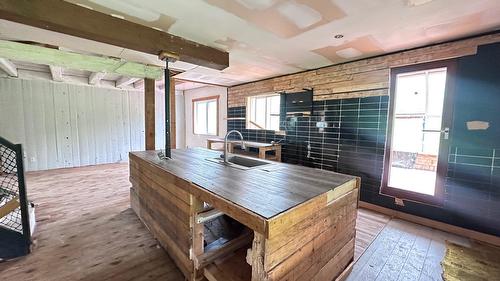 Cuisine - 2076  - 2080 Mtée Sauvage, Saint-Adolphe-D'Howard, QC - Indoor