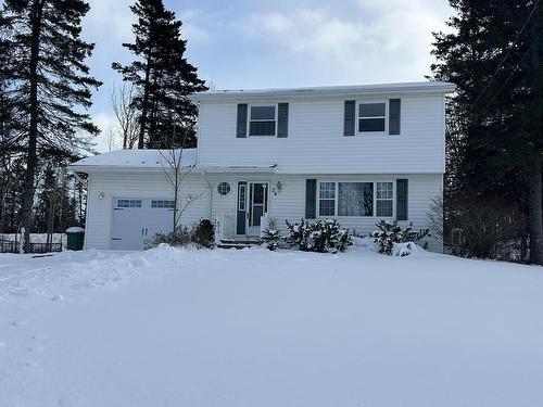 26 OAKWOOD Drive  Truro Heights, NS B6L 1N4