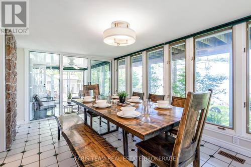10 White Oaks Road, Barrie, ON - Indoor Photo Showing Dining Room