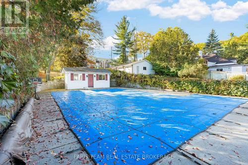 10 White Oaks Road, Barrie, ON - Outdoor With In Ground Pool