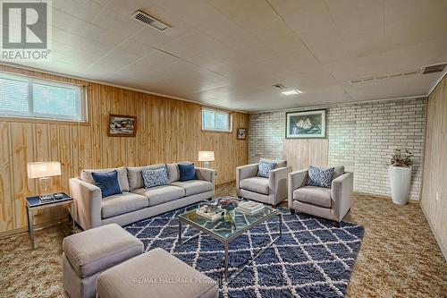 223 Phillips Street, Barrie, ON - Indoor