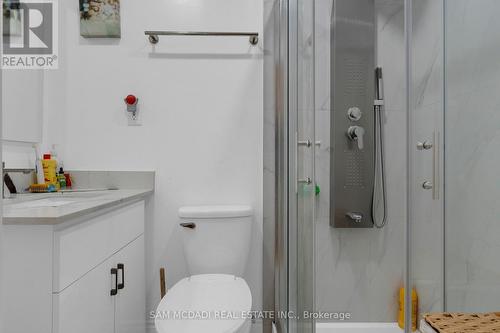 1235 Old River Road, Mississauga, ON - Indoor Photo Showing Bathroom