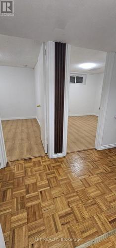 382 Pinemeadow Avenue, Mississauga, ON - Indoor Photo Showing Other Room