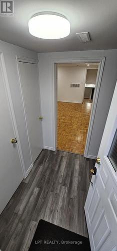 382 Pinemeadow Avenue, Mississauga, ON - Indoor Photo Showing Other Room