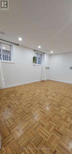 382 Pinemeadow Avenue, Mississauga, ON - Indoor