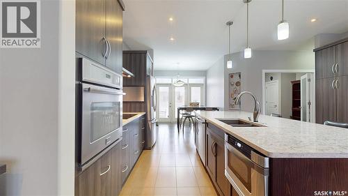 1646 Badham Boulevard, Regina, SK - Indoor Photo Showing Kitchen With Upgraded Kitchen