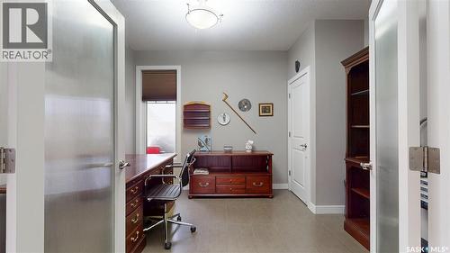 1646 Badham Boulevard, Regina, SK - Indoor