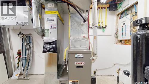 1646 Badham Boulevard, Regina, SK - Indoor Photo Showing Other Room