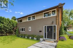 UNIT 2 - 18 PLEASANT AVENUE  Hamilton, ON L9H 3S7