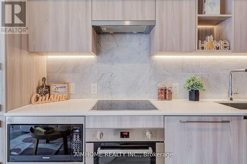 1102 - 19 Bathurst Street, Toronto, ON - Indoor Photo Showing Kitchen