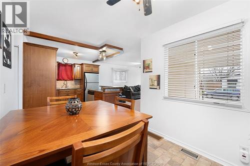 17 Chestnut Street, Mcgregor, ON - Indoor Photo Showing Dining Room