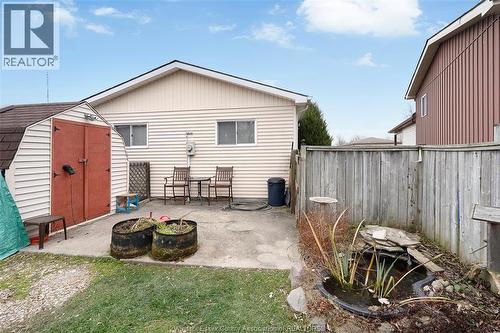 17 Chestnut Street, Mcgregor, ON - Outdoor With Exterior