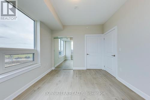 408 - 3200 William Coltson Avenue, Oakville, ON - Indoor Photo Showing Other Room