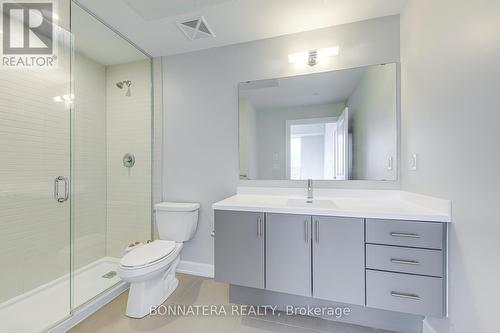 408 - 3200 William Coltson Avenue, Oakville, ON - Indoor Photo Showing Bathroom