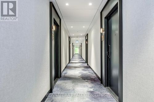 408 - 3200 William Coltson Avenue, Oakville, ON - Indoor Photo Showing Other Room