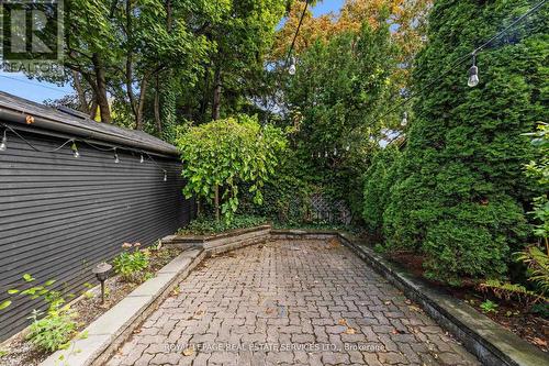 1565 Mount Pleasant Road, Toronto, ON - Outdoor