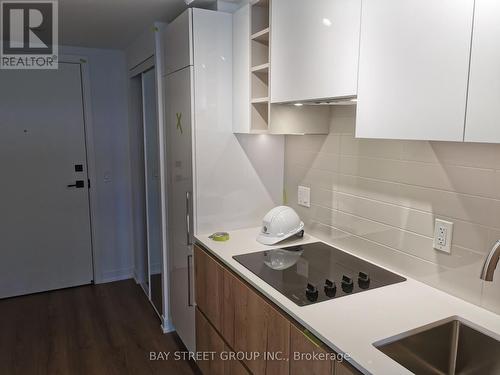 1809 - 319 Jarvis Street, Toronto, ON - Indoor Photo Showing Kitchen