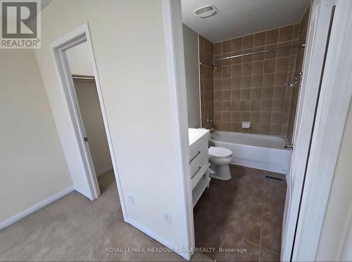 62 - 620 Ferguson Drive, Milton, ON - Indoor Photo Showing Bathroom