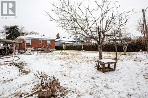 257 Woodale Avenue, Oakville, ON - Outdoor