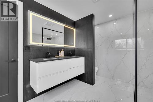 2250 Moy, Windsor, ON - Indoor