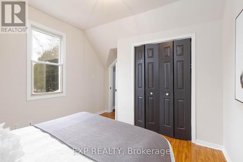 21023 Dalton Road, Georgina, ON - Indoor Photo Showing Bedroom