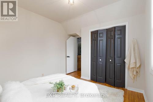 21023 Dalton Road, Georgina, ON - Indoor Photo Showing Bedroom