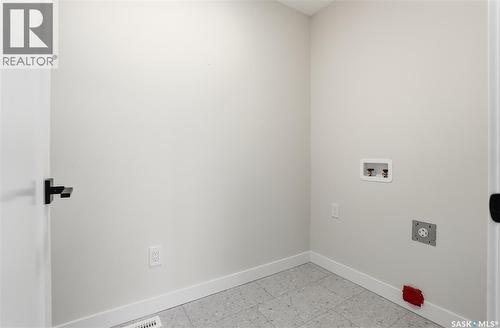 338 Katz Avenue, Saskatoon, SK - Indoor Photo Showing Other Room