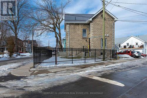 45 Chestnut Street, Kingston (East Of Sir John A. Blvd), ON - Outdoor
