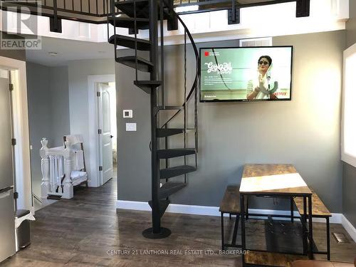 45 Chestnut Street, Kingston (East Of Sir John A. Blvd), ON - Indoor Photo Showing Other Room
