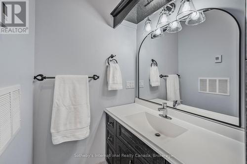 679 Sandy Bay Road, Tiny, ON - Indoor Photo Showing Bathroom