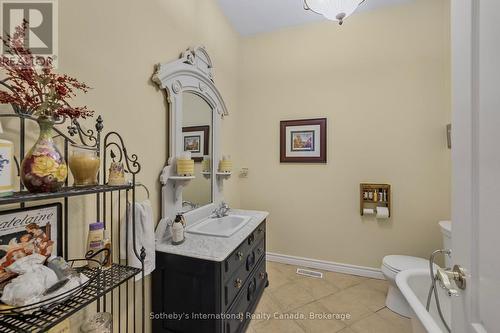 679 Sandy Bay Road, Tiny, ON - Indoor Photo Showing Bathroom