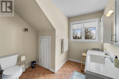 679 Sandy Bay Road, Tiny, ON - Indoor Photo Showing Bathroom