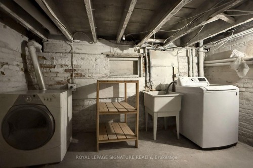 Main-117 Hampton Avenue, Toronto, ON - Indoor Photo Showing Laundry Room