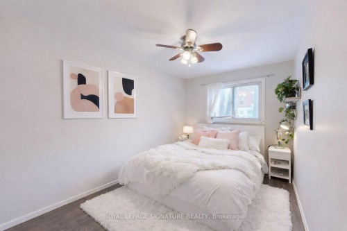 Main-117 Hampton Avenue, Toronto, ON - Indoor Photo Showing Bedroom