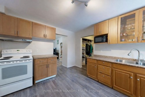 Main-117 Hampton Avenue, Toronto, ON - Indoor Photo Showing Kitchen