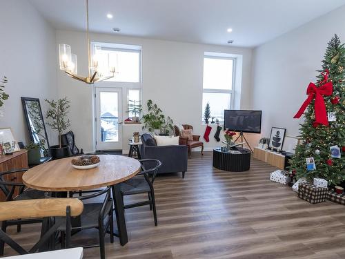 3308 96 High Street N, Thunder Bay, ON - Indoor