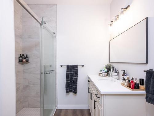 3308 96 High Street N, Thunder Bay, ON - Indoor Photo Showing Bathroom