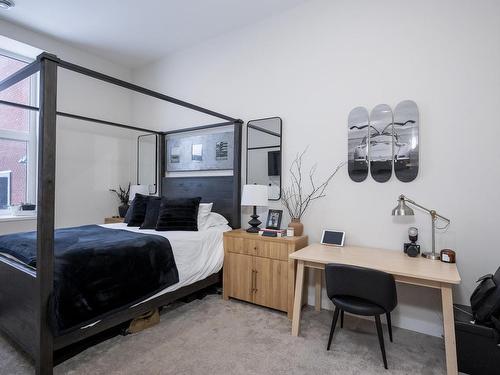 3308 96 High Street N, Thunder Bay, ON - Indoor Photo Showing Bedroom