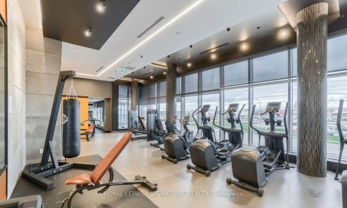 808-4675 Metcalfe Avenue, Mississauga, ON - Indoor Photo Showing Gym Room