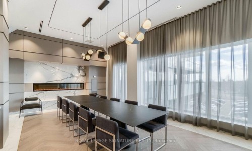 808-4675 Metcalfe Avenue, Mississauga, ON - Indoor