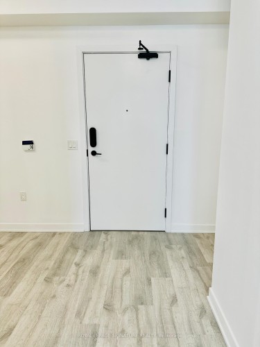 808-4675 Metcalfe Avenue, Mississauga, ON - Indoor Photo Showing Other Room