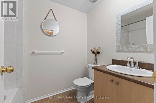 463 Canotia Place, Ottawa, ON - Indoor Photo Showing Bathroom