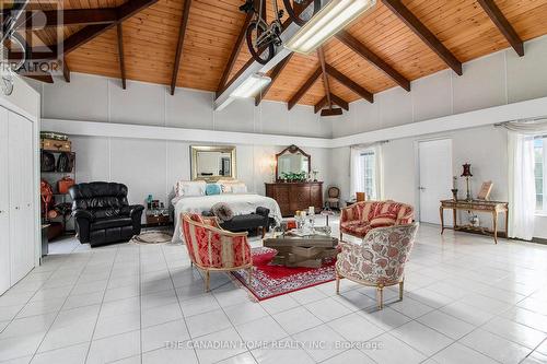 205 Water Street, Alfred And Plantagenet, ON - Indoor