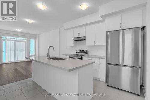 1 - 3 Ranch Terrace, Barrie, ON - Indoor Photo Showing Kitchen With Stainless Steel Kitchen With Upgraded Kitchen