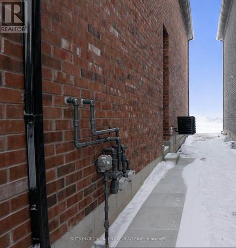 Side Entrance - 2 - 3 Ranch Terrace, Barrie, ON - Outdoor With Exterior