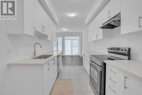 2 - 3 Ranch Terrace, Barrie, ON - Indoor Photo Showing Kitchen With Upgraded Kitchen
