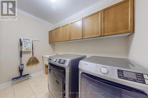 659 Hood Terrace, Milton, ON - Indoor Photo Showing Laundry Room