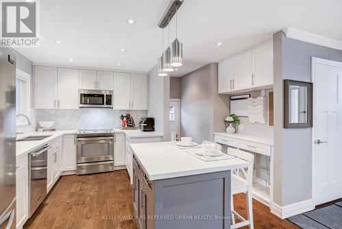 126 Beaver Bend Crescent, Toronto, ON - Indoor Photo Showing Kitchen With Stainless Steel Kitchen With Upgraded Kitchen