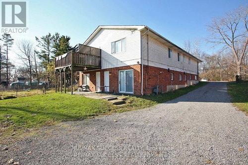 32 & 34 River Street, Thorold, ON - Outdoor